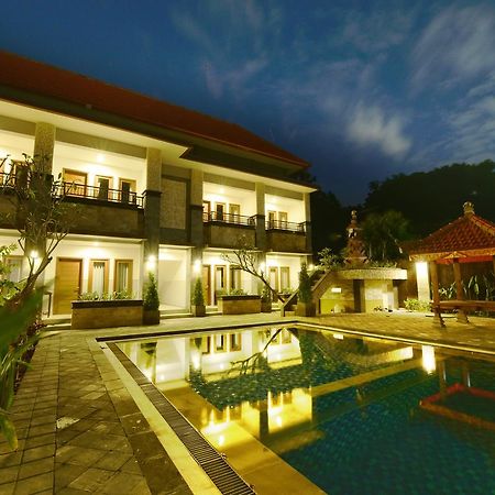 Le Lima Hotel Kuta  Exterior photo